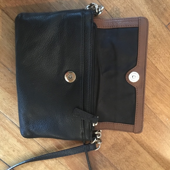 Genuine Leather Calvin Klein Crossbody - Picture 3 of 3